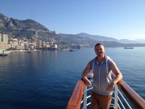 Travel Blogger Jamie Robins